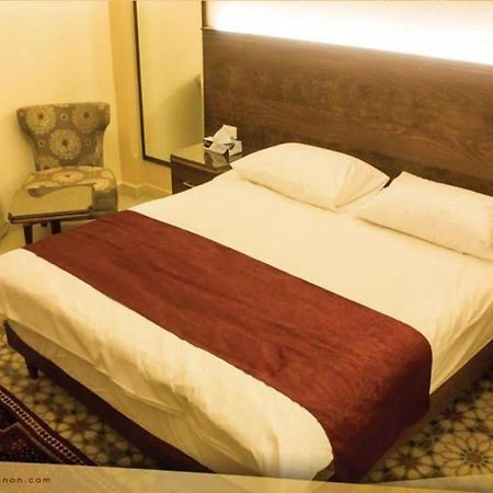 La Place Hotel Zahlé Extérieur photo