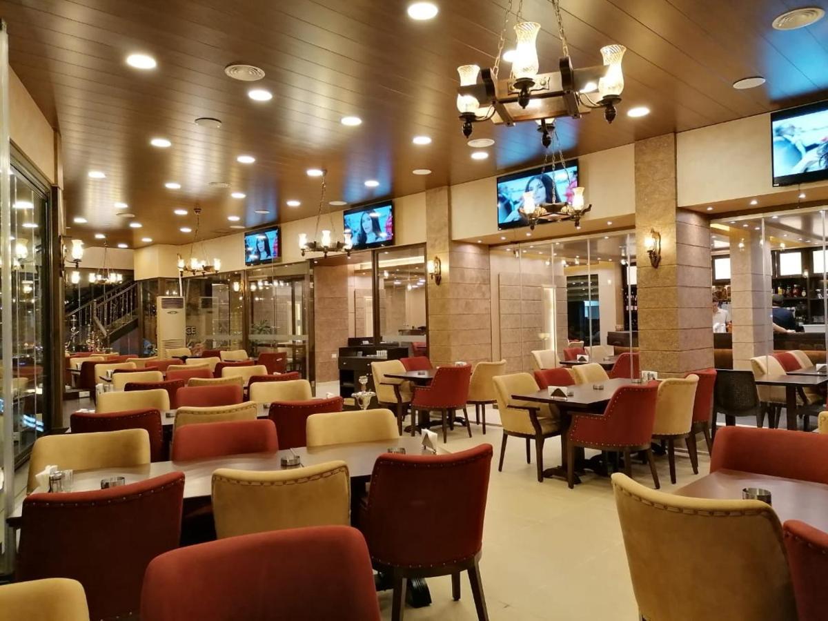 La Place Hotel Zahlé Extérieur photo